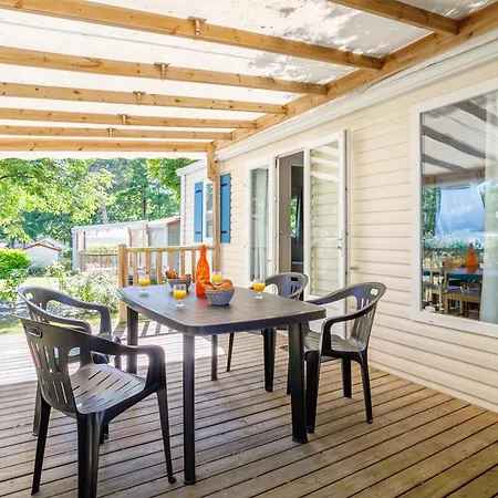 Kemp Ushuaia Villages Le Parc De La Greve *